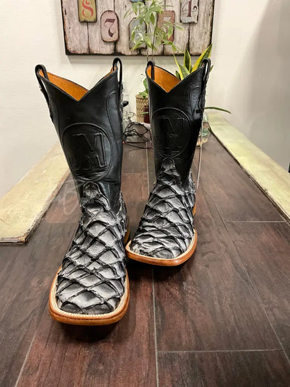 Pirarucu black and white rise - 9 1/2 E - Boots