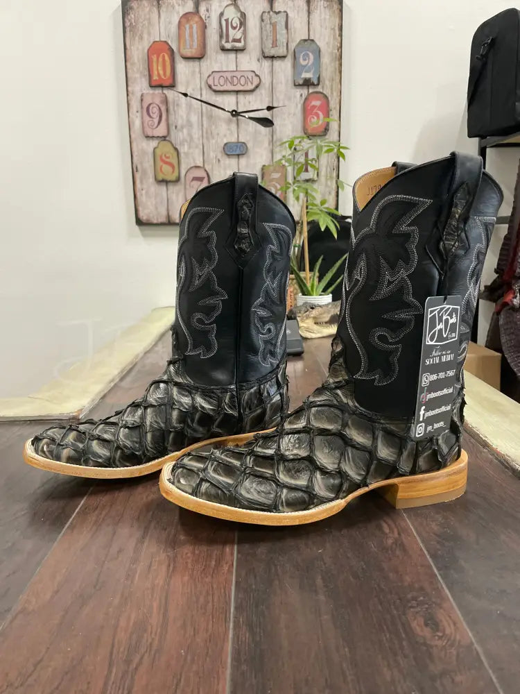 Pirarucu- Black Camel Rise Boots