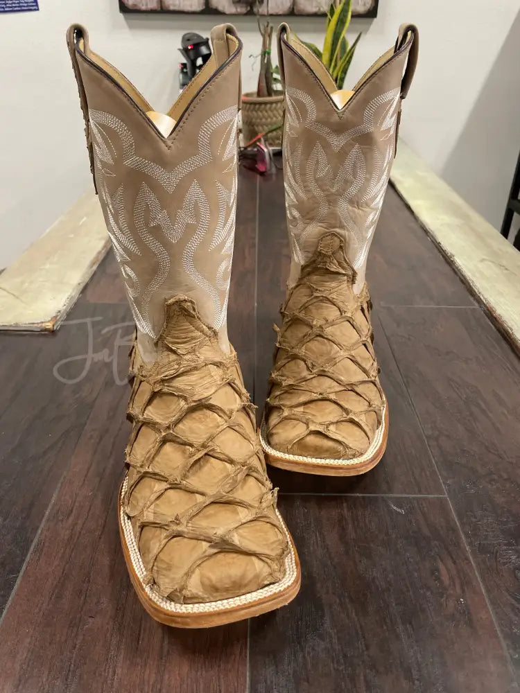 Pirarucu- Camel - Boots