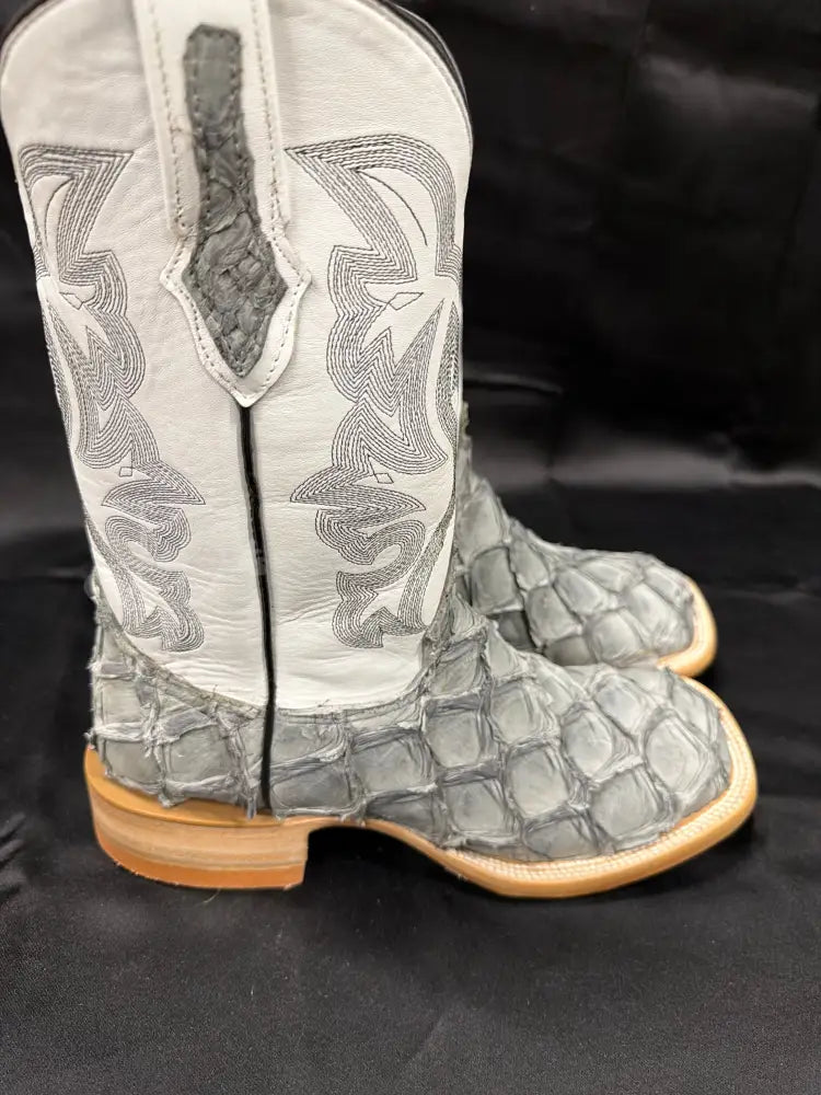 Pirarucu- Cement Grey Boots