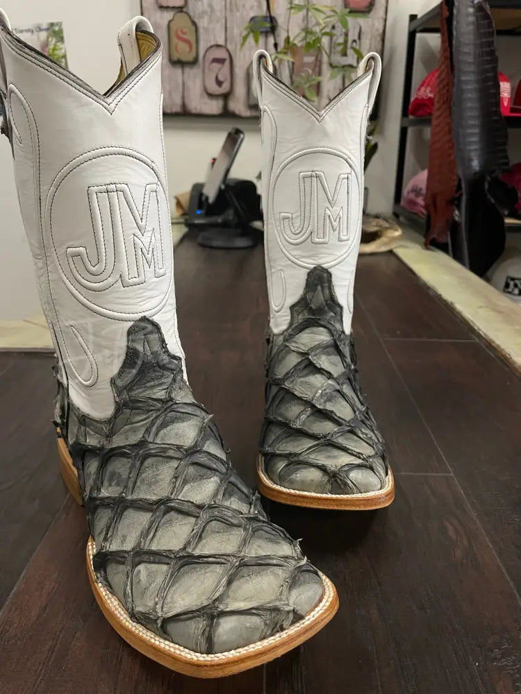 Pirarucu- Cement Grey JM - 9 1/2 EE - Boots