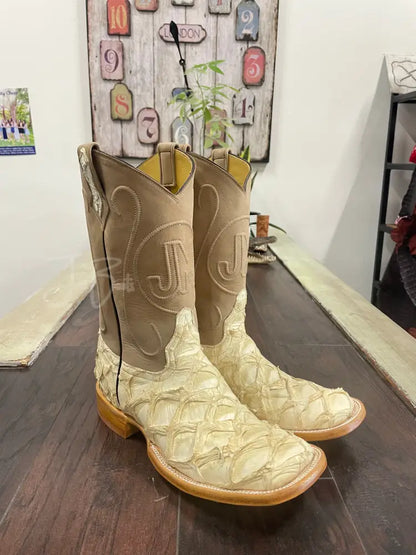Pirarucu Ivory - 9 1/2 EE - Boots