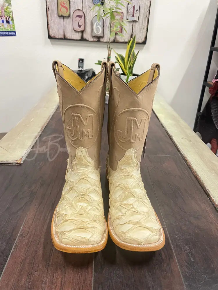 Pirarucu Ivory - 9 1/2 EE - Boots