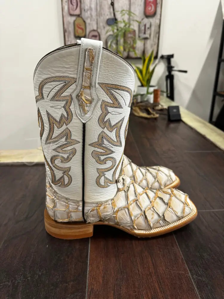 Pirarucu Marshmallow - Boots
