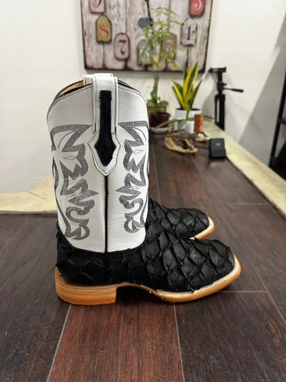 Pirarucu Matte Black - Boots