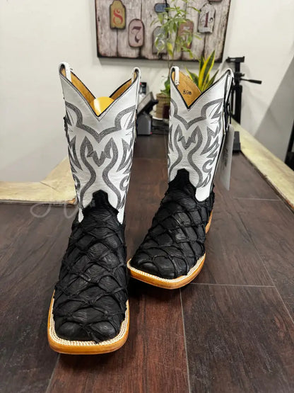 Pirarucu Matte Black - Boots