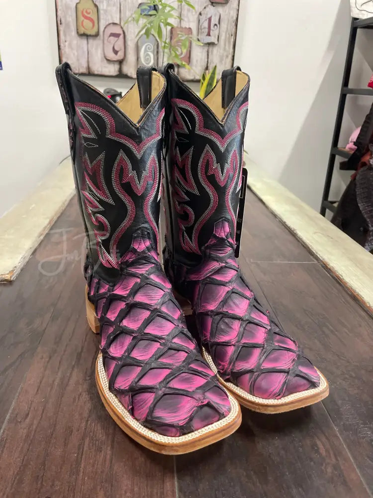 Pirarucu- Pink & Black - Boots