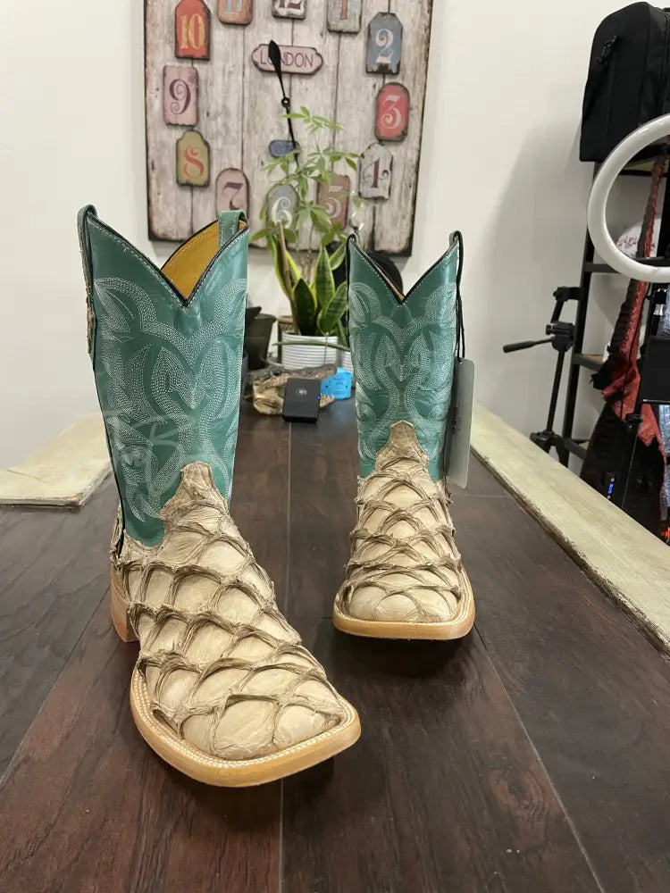 Pirarucu-Sandy Beige Boots