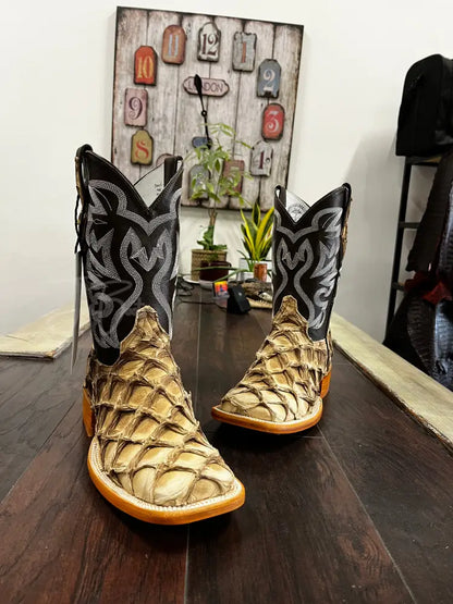 Pirarucu Straw - Boots