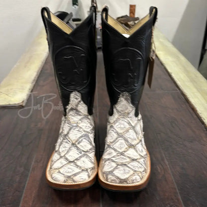 PRR white and silver - 7.5 EE-black tops & Rubber Soles - Boots