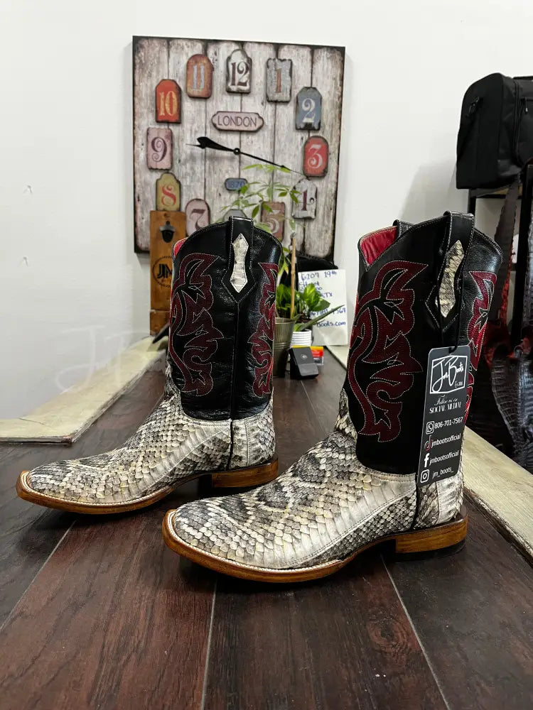 Rattlesnake- Natural - 10 D