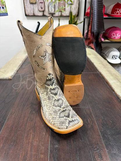 Rattlesnake- Natural w/ Ostrich - 8 1/2 EE