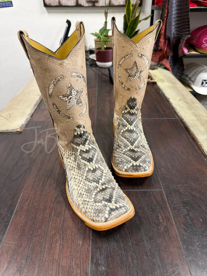 Rattlesnake- Natural w/ Ostrich - 8 1/2 EE
