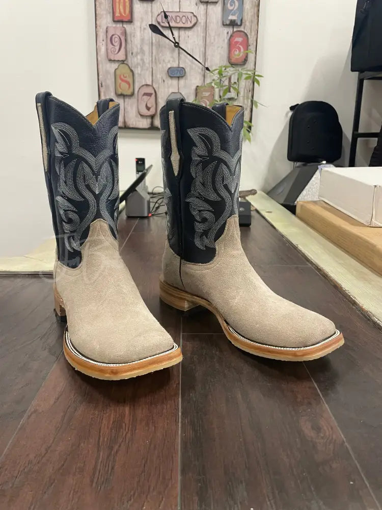 Roughout- Gray - 10.5 EE - Boots