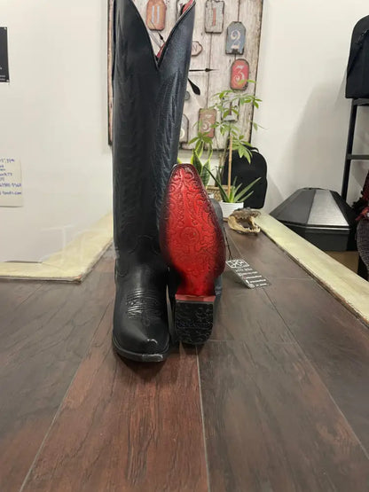 Valentina Tall Snip Toe~ Wide Calf 7 Cowboy boots