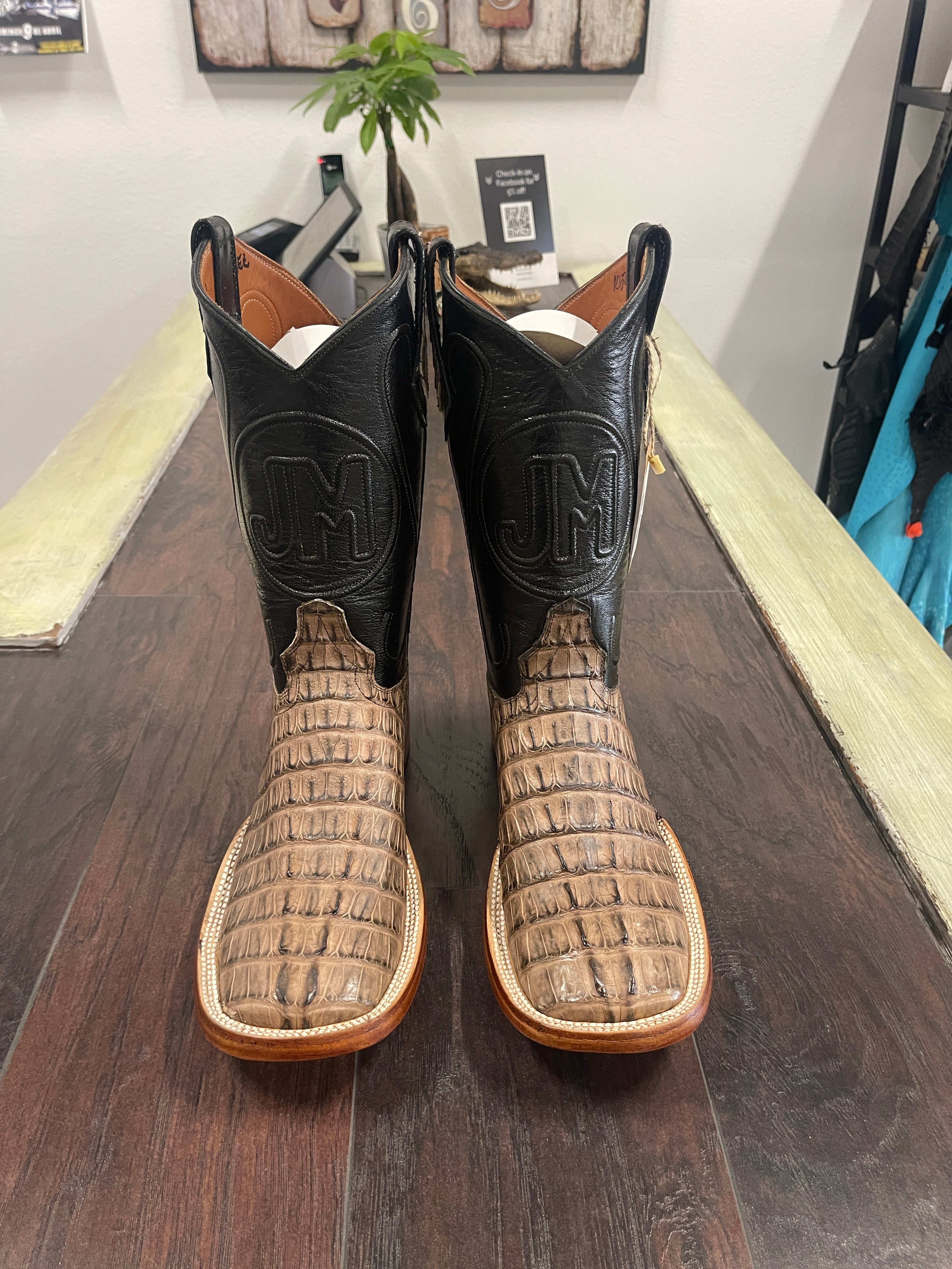 Alligator tail hotsell cowboy boots